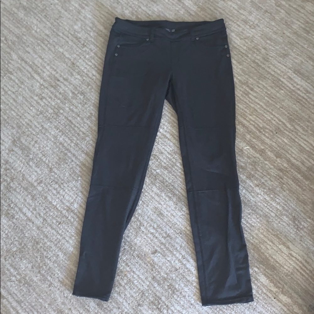 Athleta Dark Gray leggings size Medium